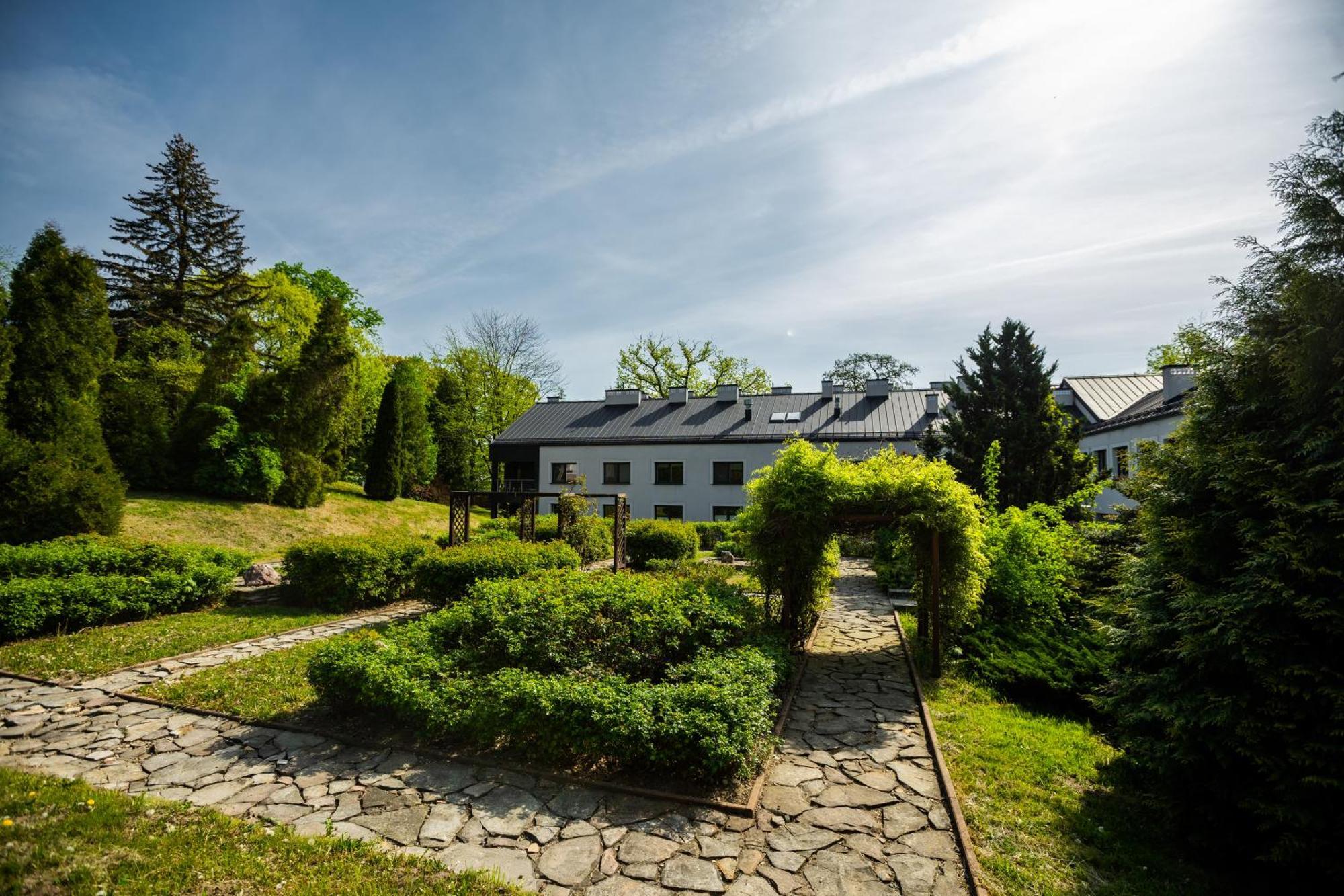 Centrum Rehabilitacji Spolecznej I Zawodowej Zaz Sloneczne Wzgorze Tarnów Esterno foto